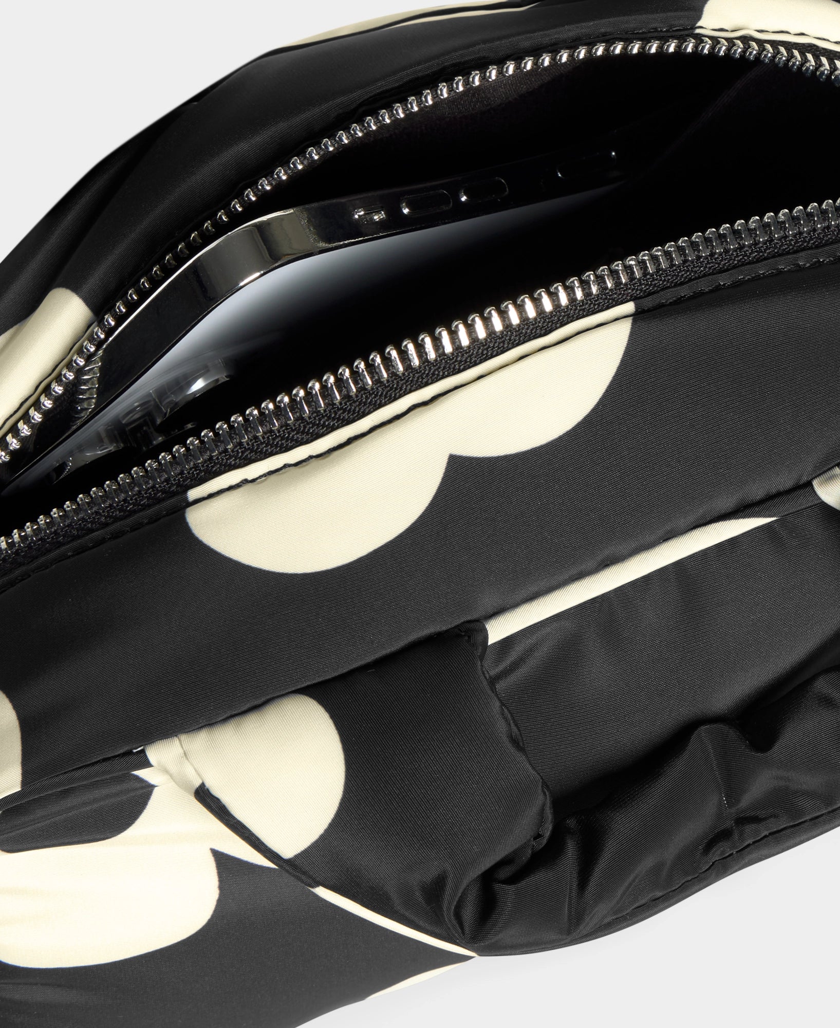 Night Daisy Bowling Bag - Image 6