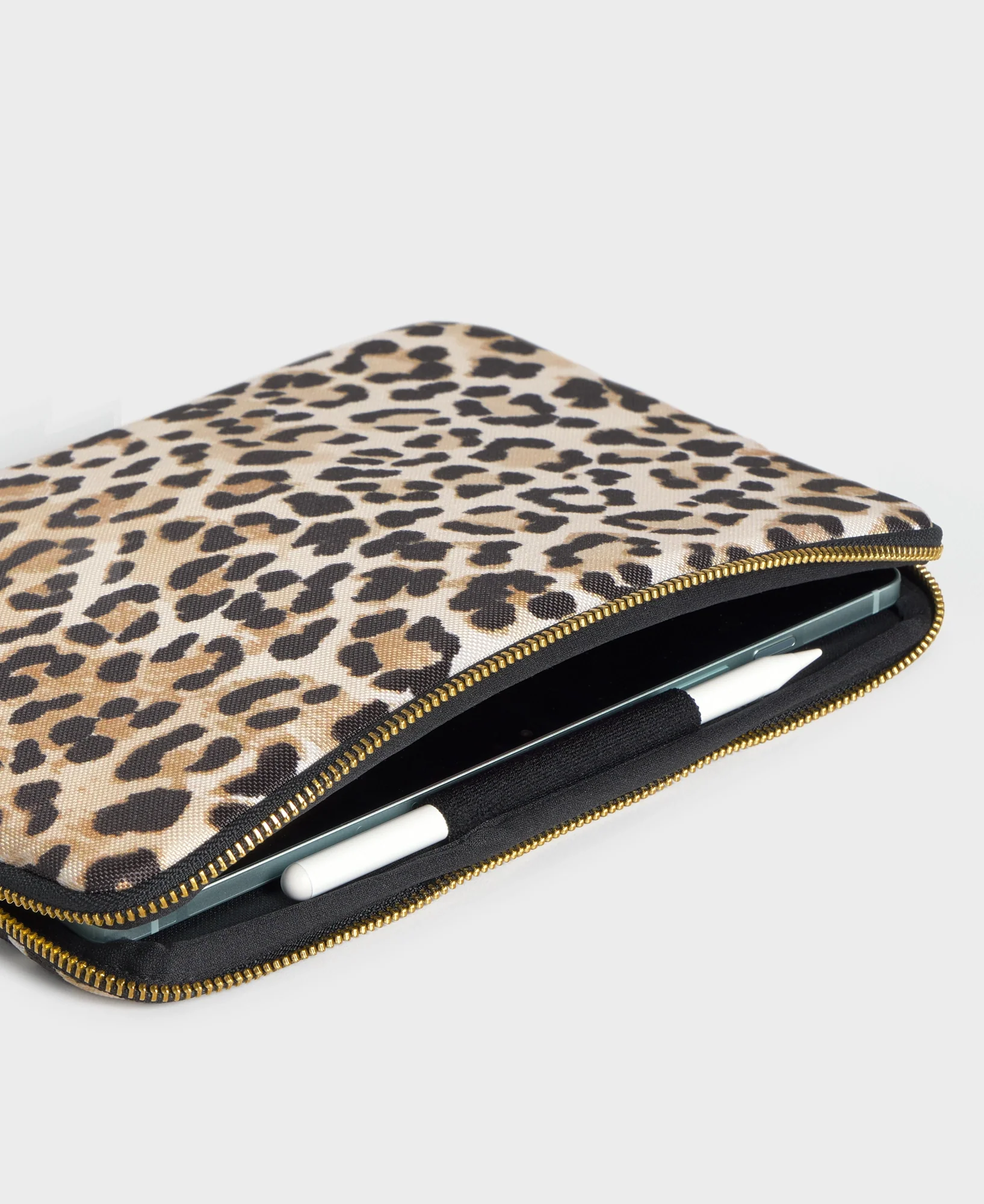 Wild Ipad Sleeve - Image 2